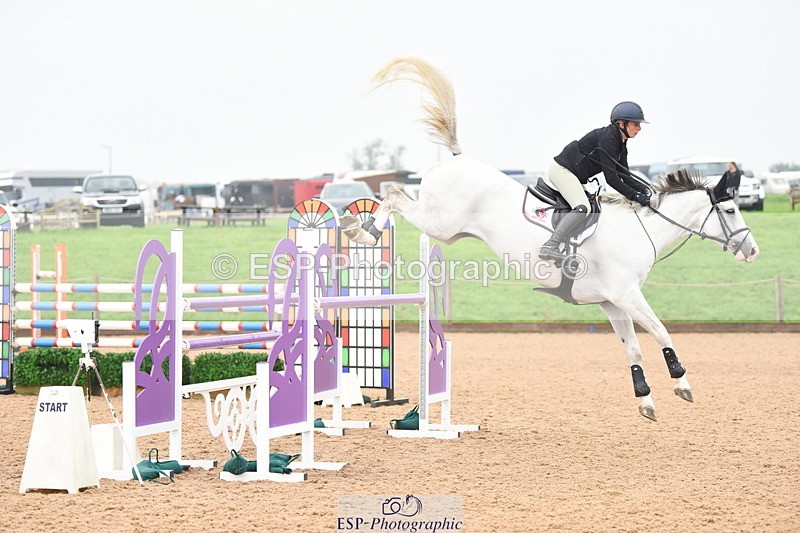 230916A-123800-04875 - Cls 16 National 1.30m