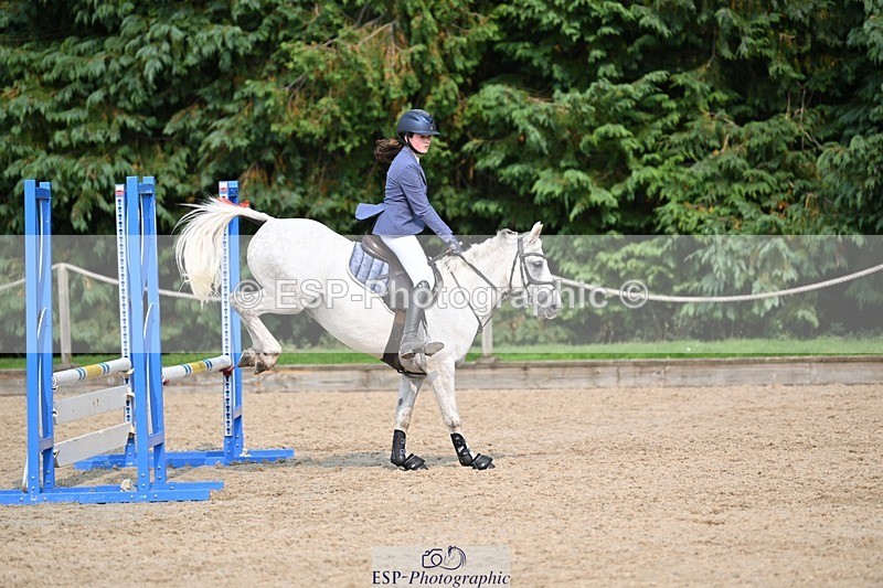 240818-161517-05359 - Cls 13 Pony Intro 70cm