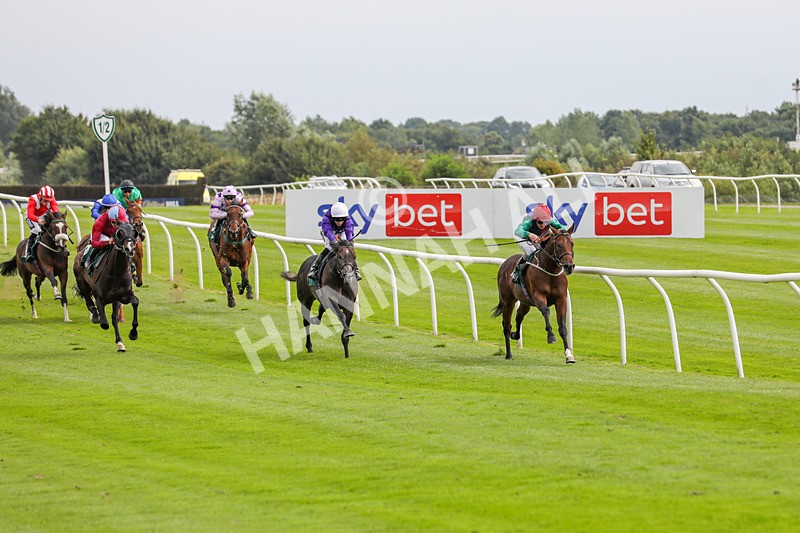 240724-Race 2-Chuti Manika-3300 - Race 2