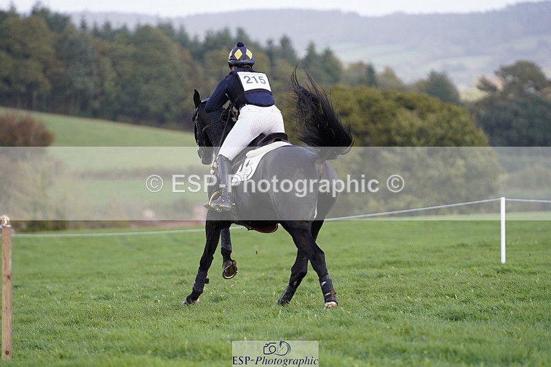 241025-151110-09068 - 215-Chloe.Livesey-SPORTSFIELD.LORD.LIVESEY