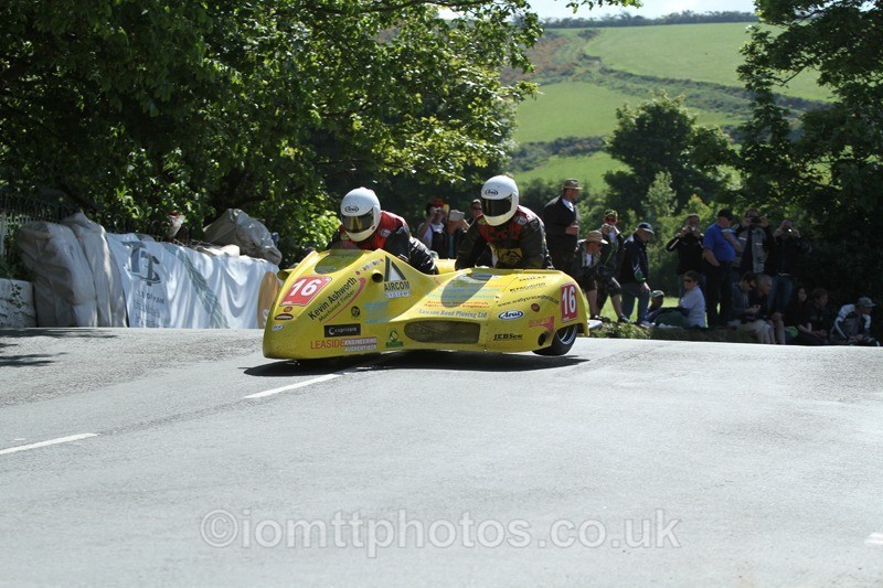 IMG_2782 - Sidecar Race 2 - TT 2013