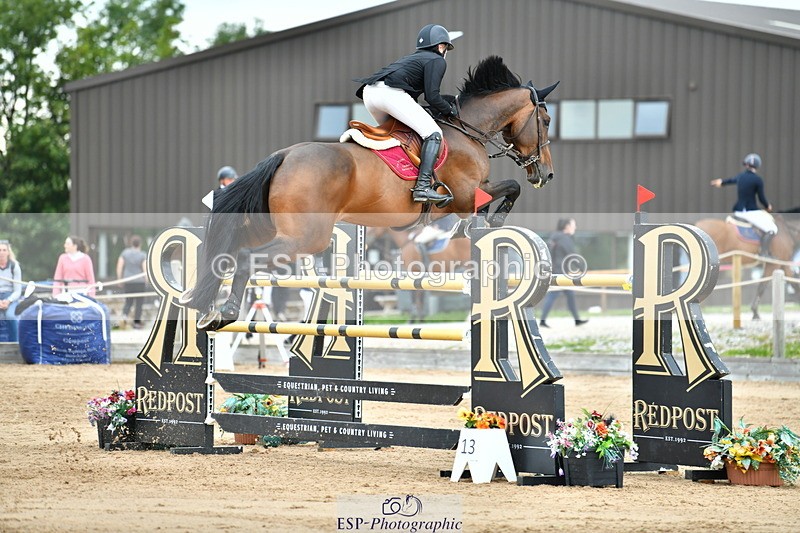 230720A-153126-03912 - Cls 9, 2 Star Big 1.40m Start to break