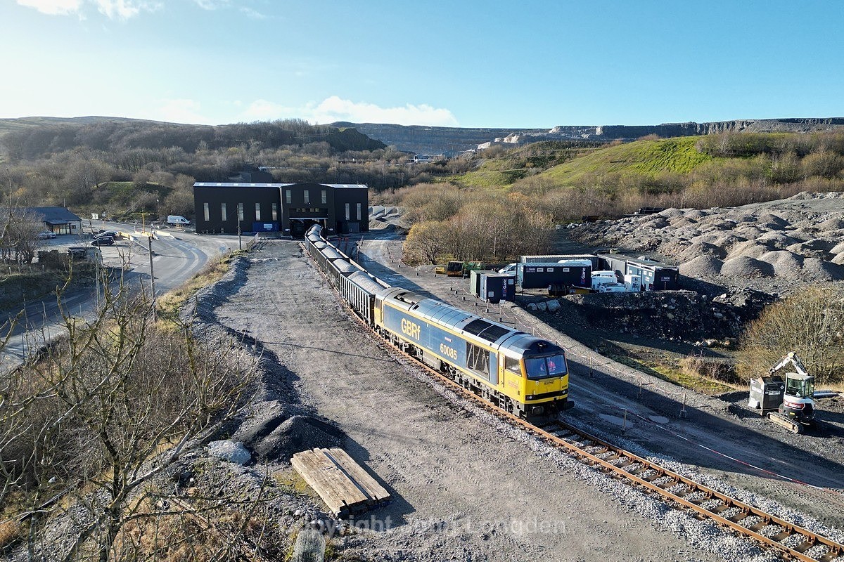 JL - 17.11.25 60085 6J84 HiR - Brindle Heath, HiB Quarry - Latest shots