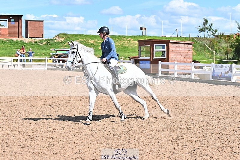 240619A-154935-00999 - Cls 5 Snr Foxhunter and 1.20m Open