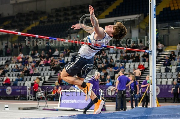 SeniorInd25-919499 - Field Male