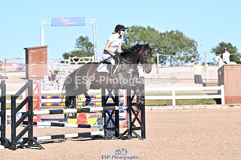 250708A-181901-00473 - 90cm Classes