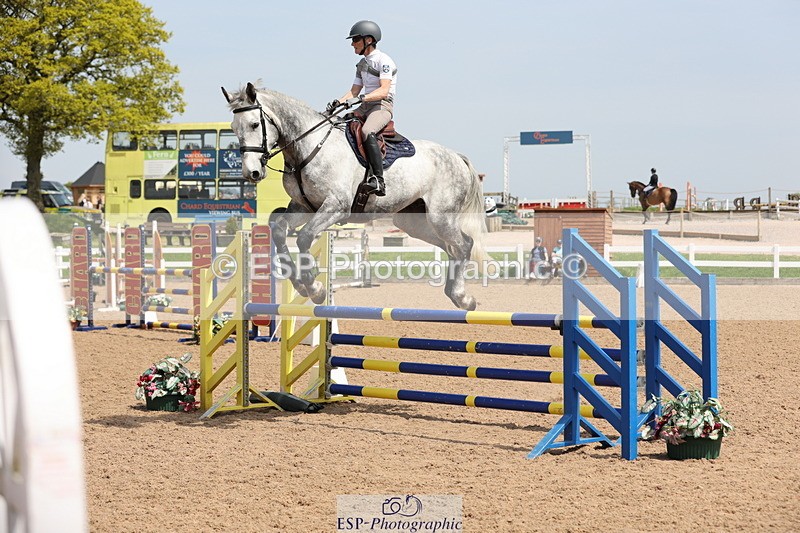 240510A-142400-07627 - Cls 17 1.05m National Am Quali