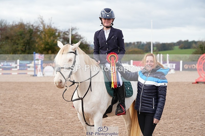 251026-123123-02410 - Cls 4 Pony Winter Novice + 80cm Open