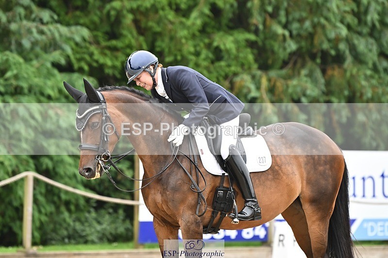 240811-123831-05773 - 237-Debbie.Summerfield-I.Cleo