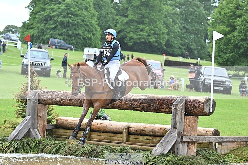 240526-115556-20786 - 429-THE_FERRYMAN-Sophie_Callard