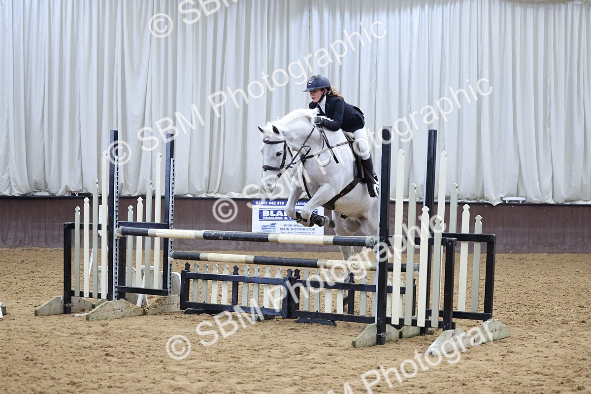 SBM_002135 - Class 4 - Blue Chip Pony Newcomers - 1.00m