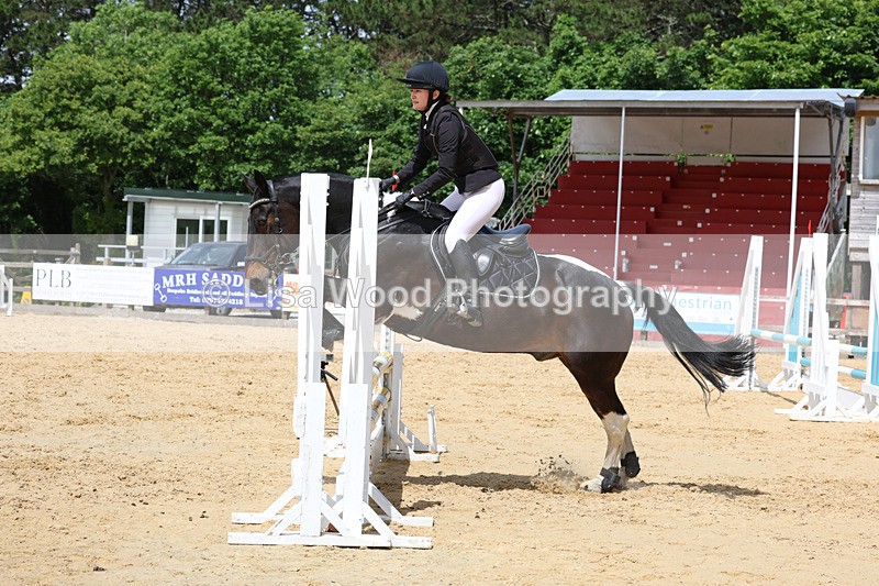 3E7A4965 - Class 9: 80cm Senior