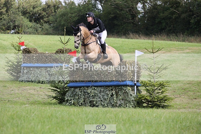 240831A-120246-02188 - 012-Frankie.Mckechnie-DUNBYMOONLIGHT