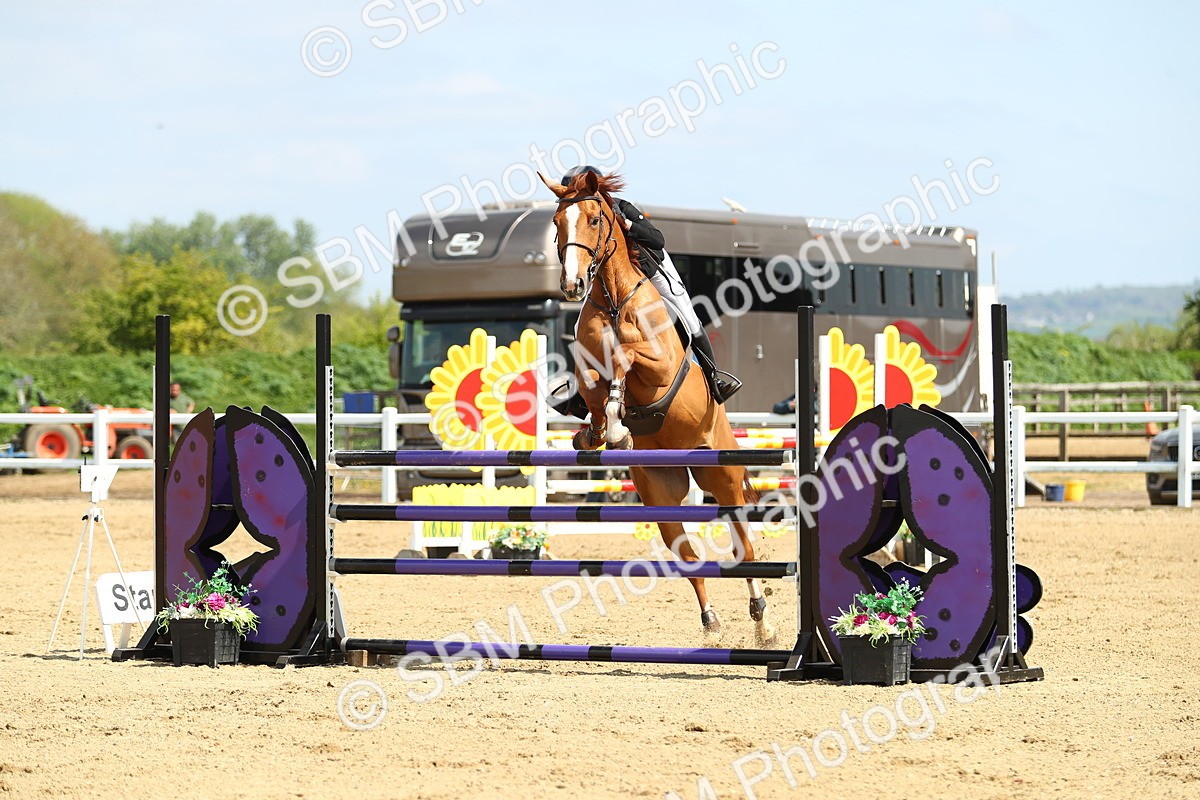 SBM_001358 - Class 5 - Senior Foxhunter 1.20m