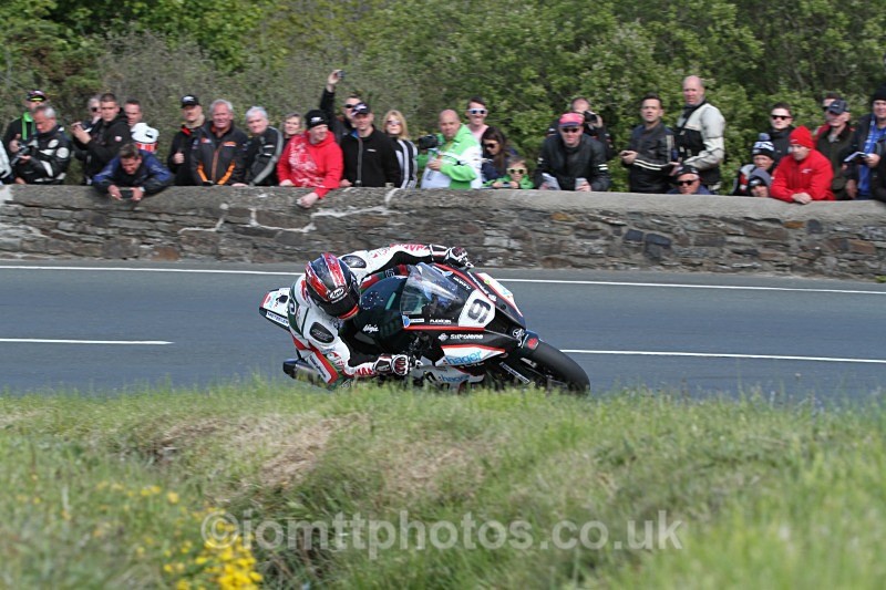 Ian Hutchinson - RST Superbike Race