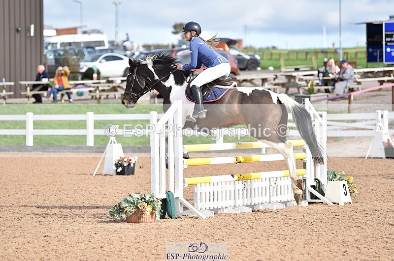 231015A-131040-08227 - Cls 25 95cm Amateur Q 2nd R