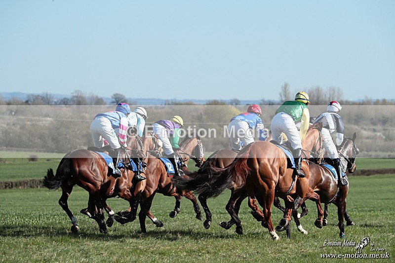 PtP 210326 729 - VWH Cirencester Races 21/03/26