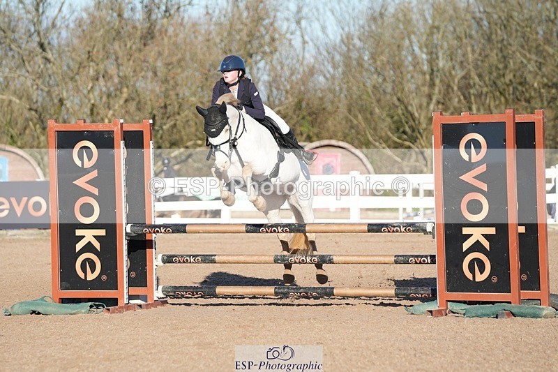 251130-105654-01029 - Cls 4 Pony Brit Nov & 80cm Open