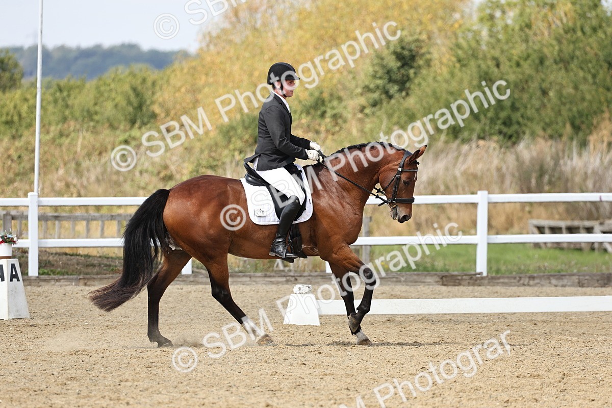 SBM_018712 - Class 16 - Novice 5 - 12.08-13.11