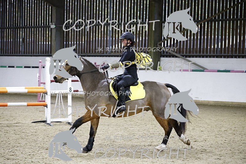 _T0A3770 - 1M Clear Round