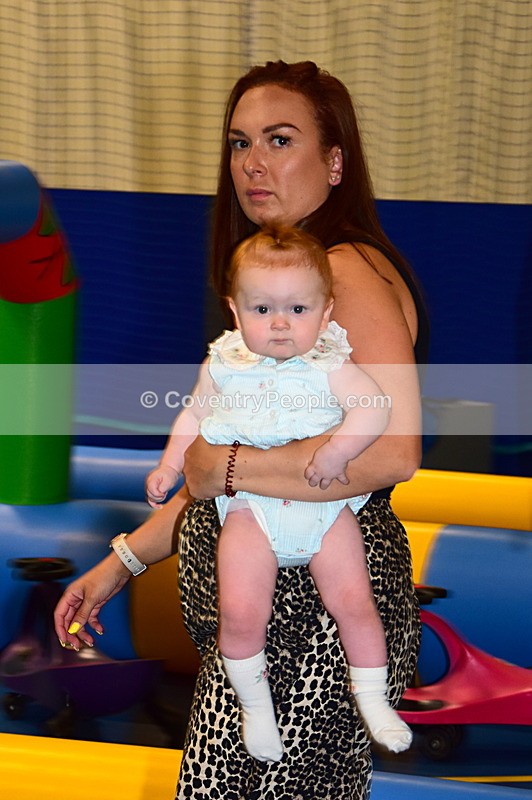 CON-633 - Joey and Ella