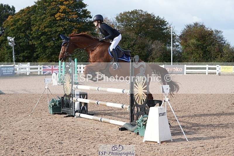 251005-103125-02567 - Cls 22 British Novice and 90cm
