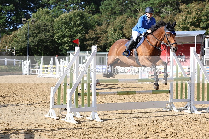 3E7A0691 - Class 13: Senior Newcomers/1.10m open