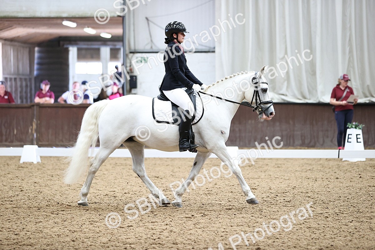 SBM_001983 - Novice 4 - 11.15-13.22