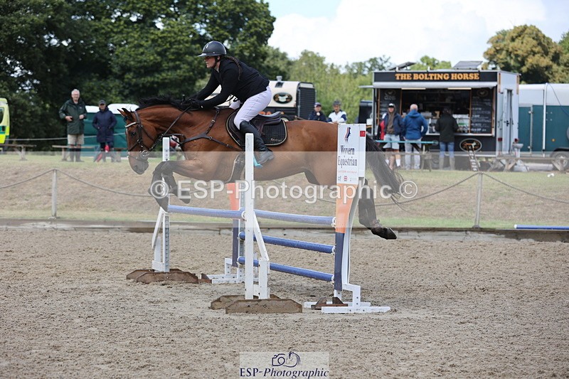 250831A-133502-10324 - Cls 42 Snr 1m Grand Prix