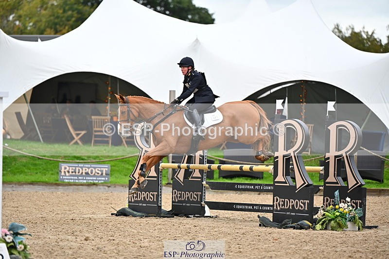 251026A-111717-23917 - D-321-Kirstie.Deakin-Main