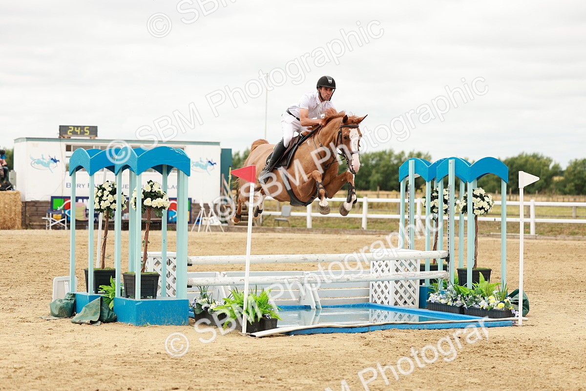 SBM_018215 - Class 21 - Senior Newcomers Championship 2d Rd