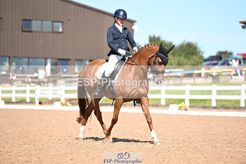 240816A-142733-05603 - 300-Andrea.Kennedy-Ricardo.Red