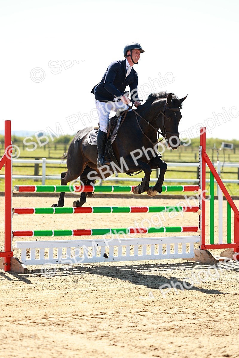 SBM_001044 - Class 4 - Senior Newcomers 1.10m