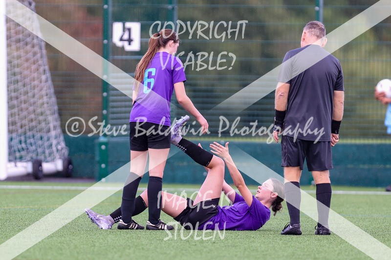 1DX30494 - 2025-09-13 FC Abbey Meads U17 Girls Purple V Cumnors U17 Girls