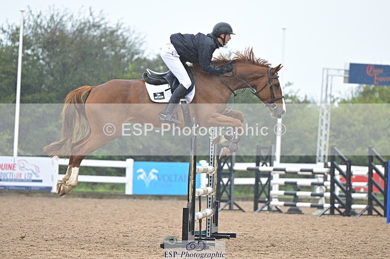 240925A-131138-00785 - Cls 4 Newcomers and 1.10m Open