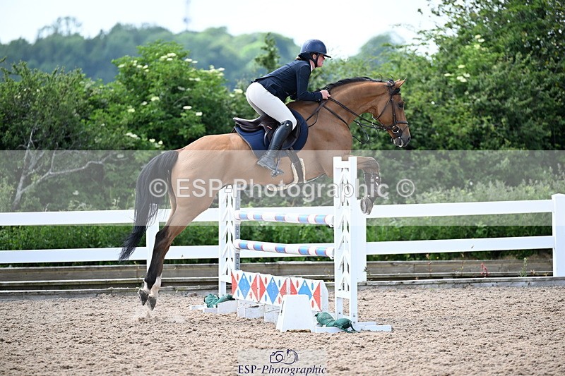 240605A-150247-00872 - Cls 4 Newcomers and 1.10m Open