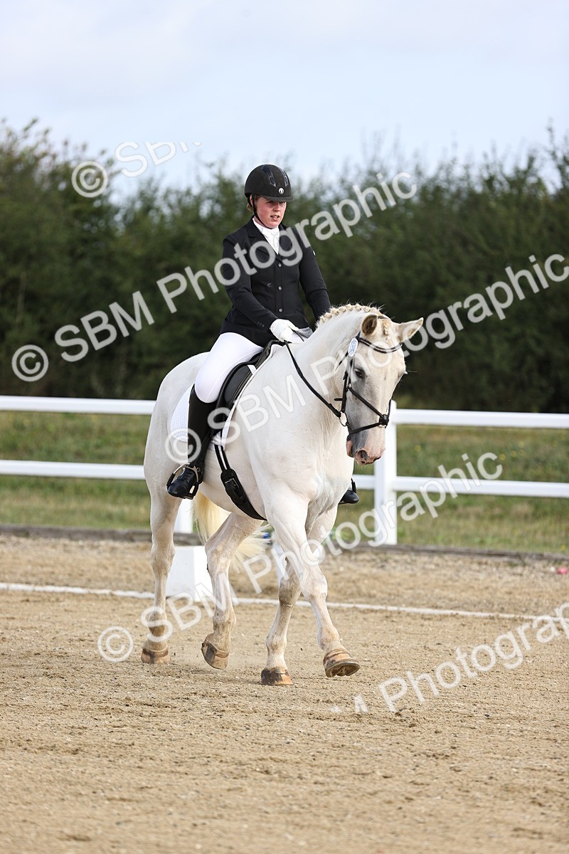 SBM_015366 - Class 14 - Novice 23 - 9.05-10.08