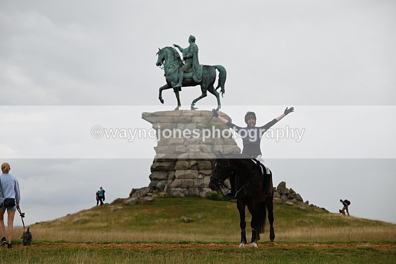 DSC_5735 - Time at Statue 11:46 to 12:16