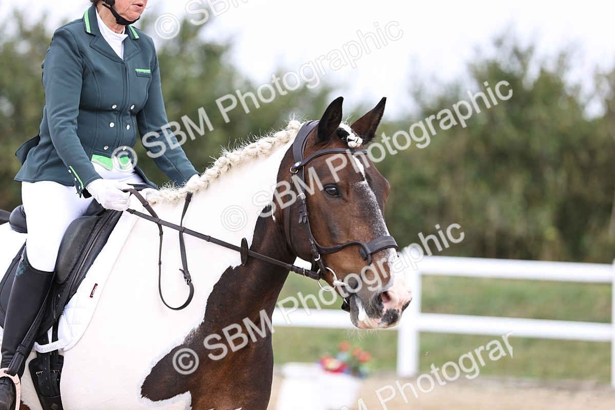 SBM_016790 - Class 14 Novice 23 - 11.53-12.56