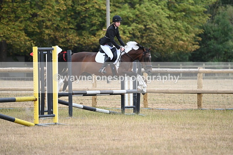 WJ6_0845 - Class 14 Intermediate Jumping 75cm