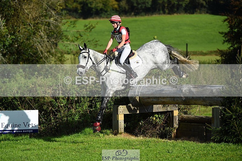 231022-125634-28363 - 316-I.ELLIE.JAY.BUMBLE-Henrietta.Ewell-XC