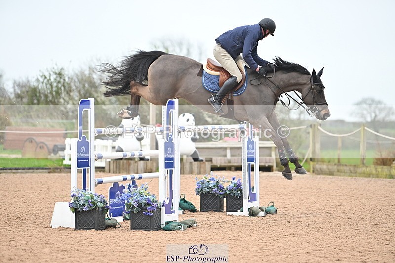 240405A-151532-02247 - Cls 6 National 1.40m Open