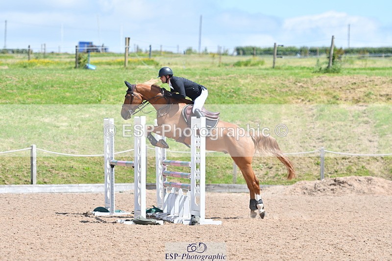 240609A-122312-05133 - Cls 18 Snr Newcomers and 1.10m Open