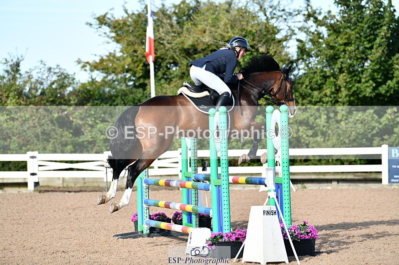 240913A-092653-02930 - Cls 20 Snr British Novice and 90cm Open
