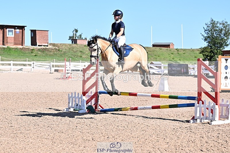 250708A-165032-00111 - 70cm Classes