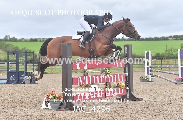 JAC_4296 - CLASS 7 Senior Foxhunter/ 1.20m Open