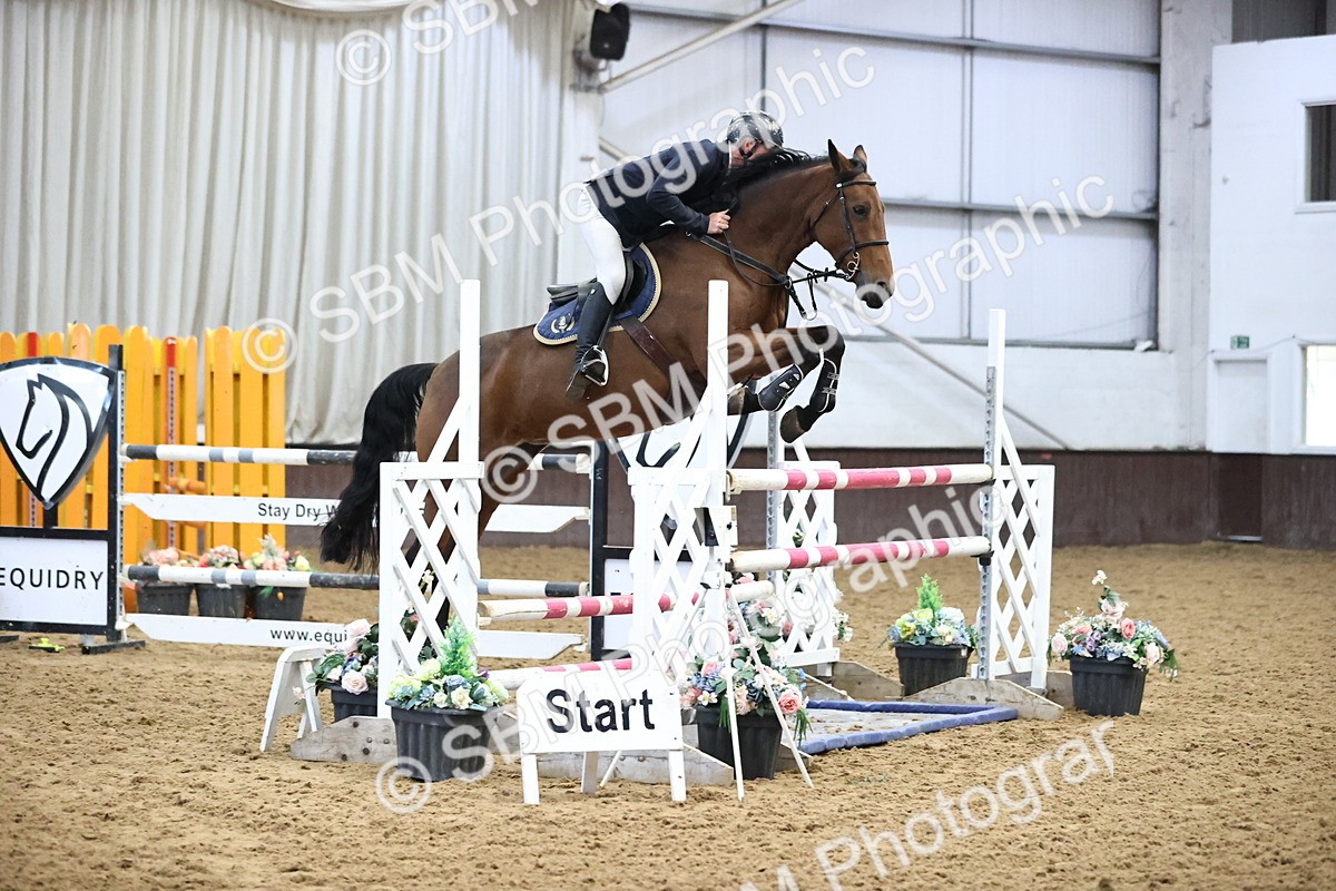 SBM_003907 - Class 12 - Senior Foxhunter 1.20m