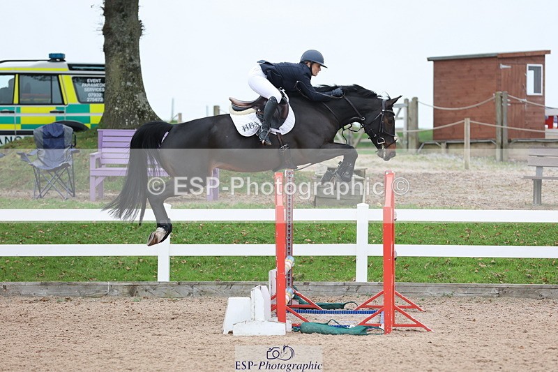 241101A-130930-01976 - FRI Cls 6 Foxhunter and 1.20m Open