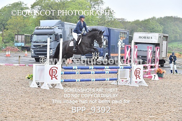 BPP_9392 - CLASS 32 MON Club/ Unaffiliated 70cms Open