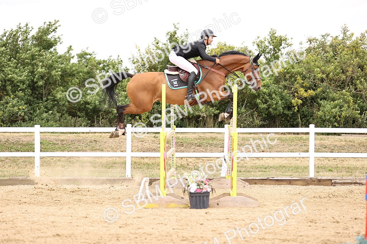 SBM_010704 - Class 9 - Senior Foxhunter - 1.20m Open